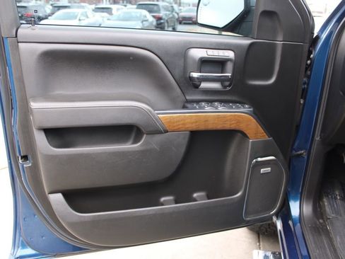 Used 2017 Chevrolet Silverado 1500 LTZ w/ Sport Package image 18