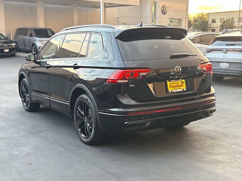 Certified 2022 Volkswagen Tiguan SE R-Line image 3