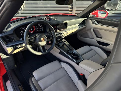 Certified 2025 Porsche 911 Carrera T RWD image 4