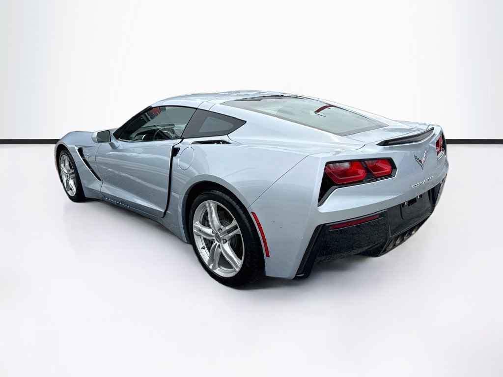 Used 2017 Chevrolet Corvette Stingray Coupe w/ 1LT RWD image 5