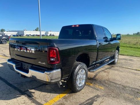 Certified 2026 RAM 2500 Big Horn AWD/4WD image 5