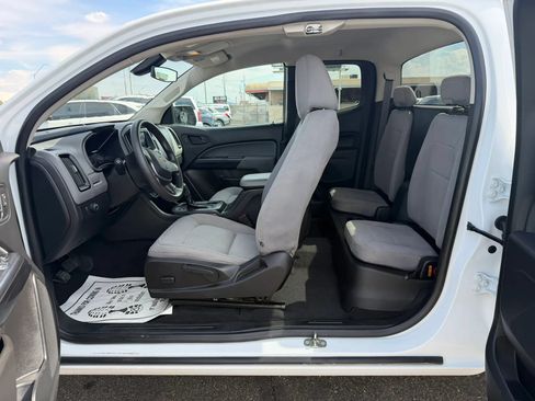 Used 2020 Chevrolet Colorado W/T w/ WT Convenience Package RWD image 14