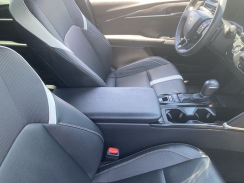 Used 2026 Toyota Camry SE w/ Multimedia Upgrade Package FWD image 10