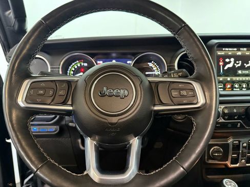 Used 2023 Jeep Wrangler Unlimited Sahara w/ Cold Weather Group image 28