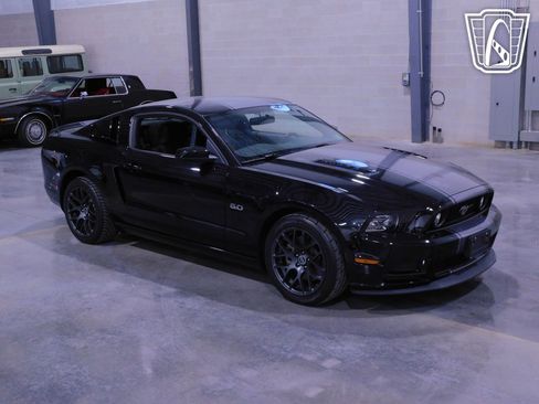 Used 2014 Ford Mustang GT w/ Equipment Group 301A image 36