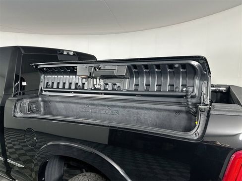 Used 2022 RAM 2500 Limited image 37