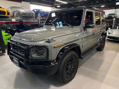 Used 2025 Mercedes-Benz G 550 image 10