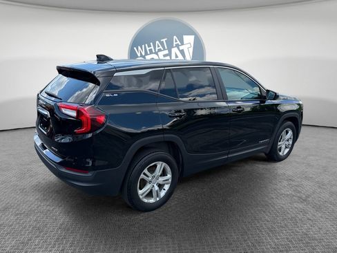 Used 2024 GMC Terrain SLE AWD/4WD image 3