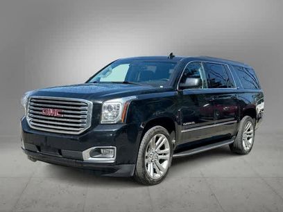 Used 2017 GMC Yukon XL SLT w/ Premium Edition