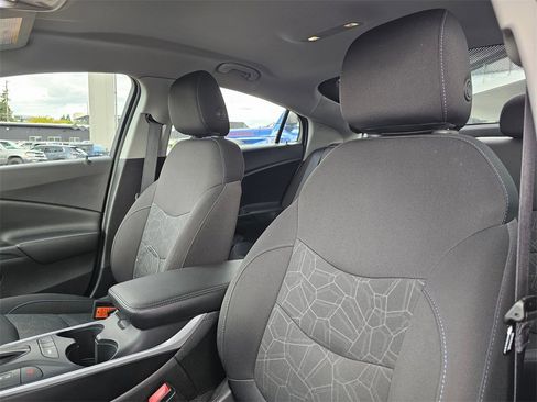 Used 2018 Chevrolet Volt LT image 24