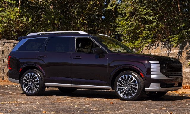 Used 2026 Hyundai Palisade Calligraphy AWD/4WD image 2