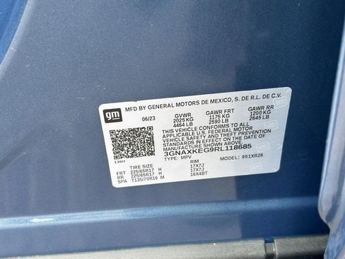 Certified 2024 Chevrolet Equinox LT w/ LPO, Floor Liner Package image 26