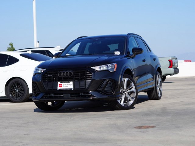 Used 2021 Audi Q3 2.0T Premium w/ Convenience Package AWD/4WD image 4