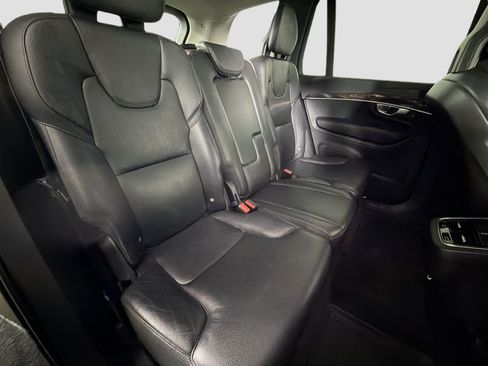 Used 2017 Volvo XC90 T6 Momentum w/ Vision Package image 29