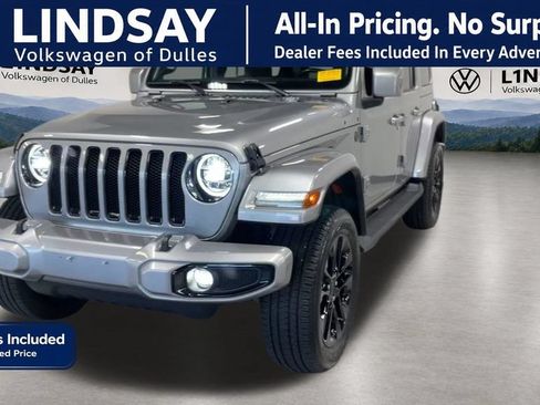 Used 2021 Jeep Wrangler Unlimited Sahara AWD/4WD image 6