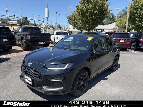 Used 2024 Honda HR-V Sport image 1