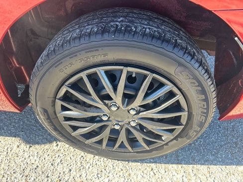 Used 2016 Toyota Corolla LE image 24