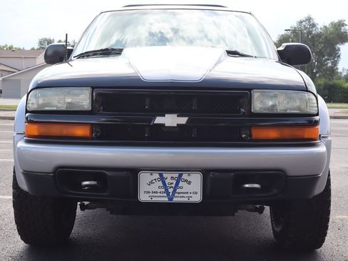 Used 2002 Chevrolet Blazer LS w/ Preferred Equipment Group AWD/4WD image 13