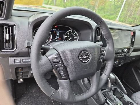 New 2026 Nissan Frontier SV w/ SV Convenience Package AWD/4WD image 18