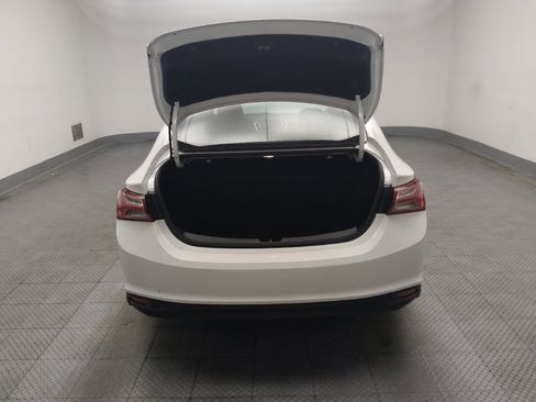 Used 2021 Chevrolet Malibu LT FWD image 29
