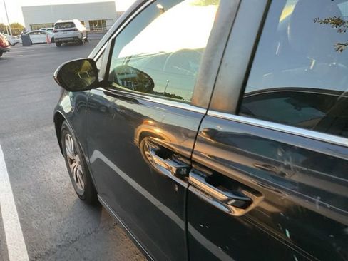 Used 2015 Honda Odyssey EX-L image 11