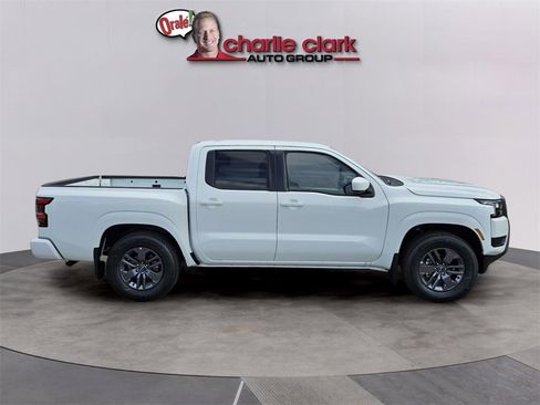 New 2026 Nissan Frontier SV image 7