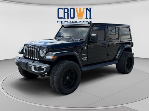 Used 2021 Jeep Wrangler Unlimited Sahara w/ LED Lighting Group AWD/4WD image 7