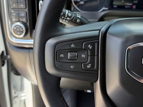 Used 2022 GMC Sierra 2500 AT4 w/ AT4 Preferred Package AWD/4WD image 15