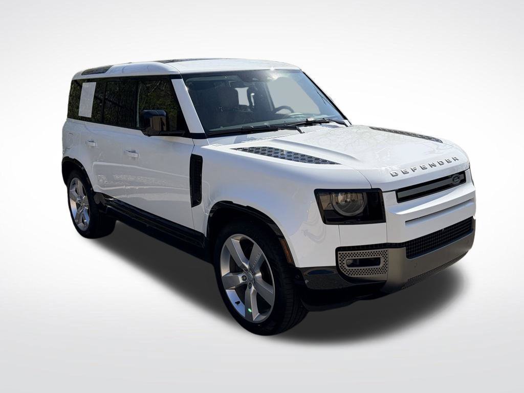 New 2025 Land Rover Defender 110 X-Dynamic SE AWD/4WD image 3