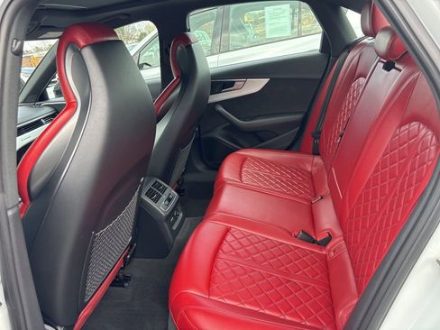 Used 2019 Audi S4 Premium Plus w/ Premium Plus Package AWD/4WD image 12