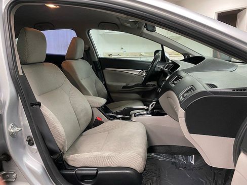 Used 2013 Honda Civic Hybrid Sedan image 14