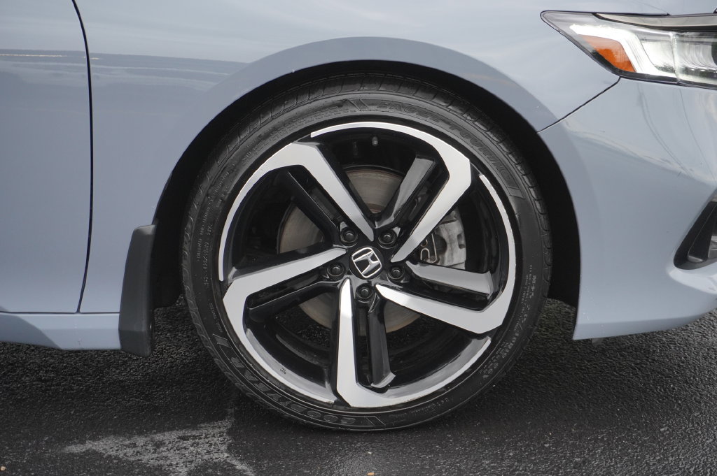 Used 2022 Honda Accord Sport image 13