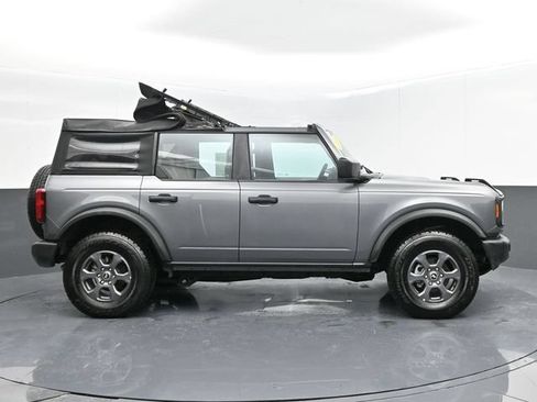 Used 2023 Ford Bronco 4-Door AWD/4WD image 9