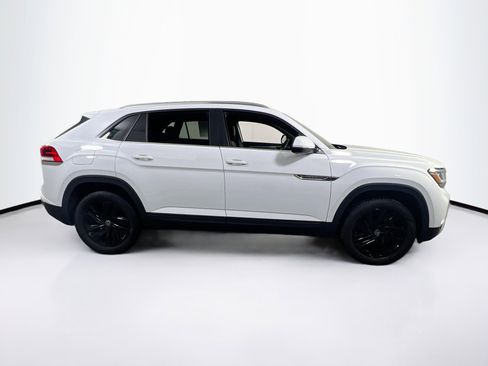 Used 2023 Volkswagen Atlas Cross Sport SE image 4