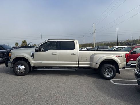 Used 2017 Ford F350 Lariat w/ Lariat Ultimate Package image 5