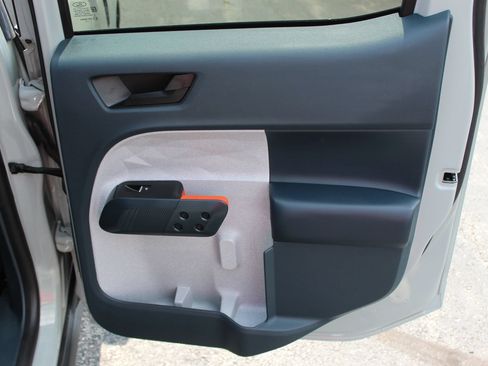 Used 2023 Ford Maverick XLT w/ XLT Luxury Package FWD image 14
