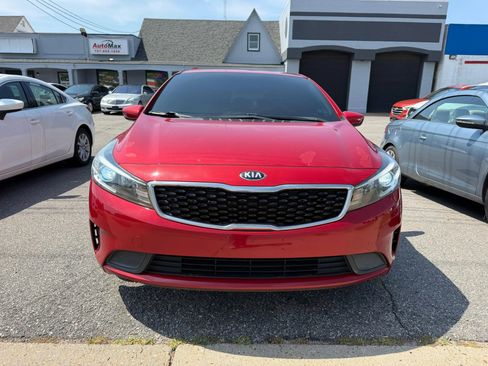 Used 2018 Kia Forte S FWD image 8