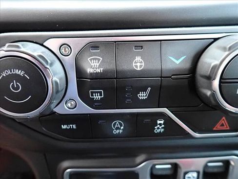 Used 2022 Jeep Wrangler Unlimited Sport AWD/4WD image 18