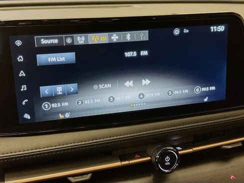 Used 2024 Nissan Ariya AWD image 21