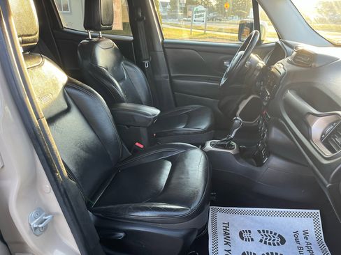 Used 2016 Jeep Renegade Limited image 16
