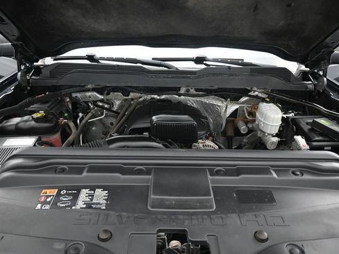 Used 2017 Chevrolet Silverado 2500 W/T AWD/4WD image 29
