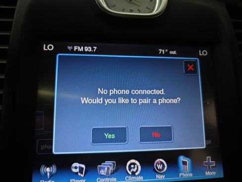 Used 2013 Chrysler 300 AWD w/ Driver Convenience Group image 23