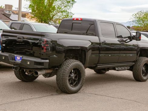 Used 2019 Chevrolet Silverado 2500 LTZ w/ Duramax Plus Package AWD/4WD image 4