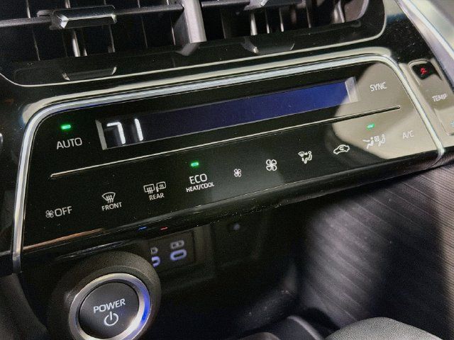 Used 2024 Toyota Venza XLE AWD/4WD image 21