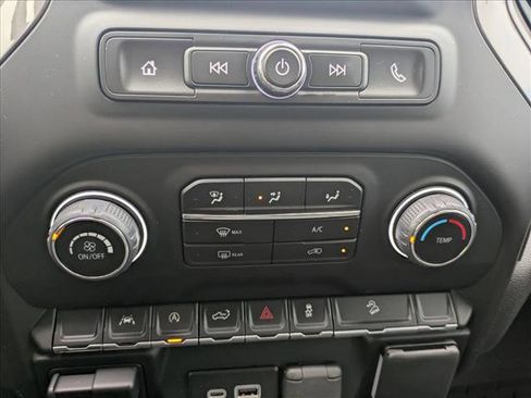 Used 2024 Chevrolet Silverado 1500 Custom Trail Boss w/ Turbomax Blackout Package image 12