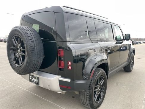 Used 2025 Land Rover Defender 110 S AWD/4WD image 5