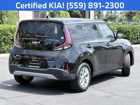 Certified 2025 Kia Soul LX w/ LX Technology Package FWD image 5