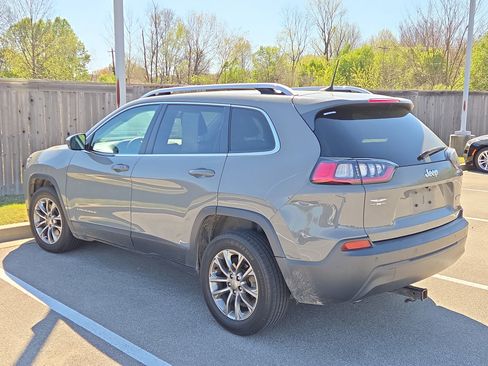 Used 2020 Jeep Cherokee Latitude Plus image 6