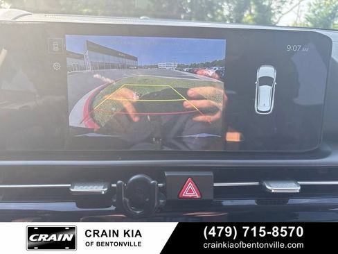 Certified 2026 Kia Sportage EX w/ EX Panorama Roof Package FWD image 17