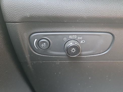 Used 2022 Buick Envision Preferred AWD/4WD image 14